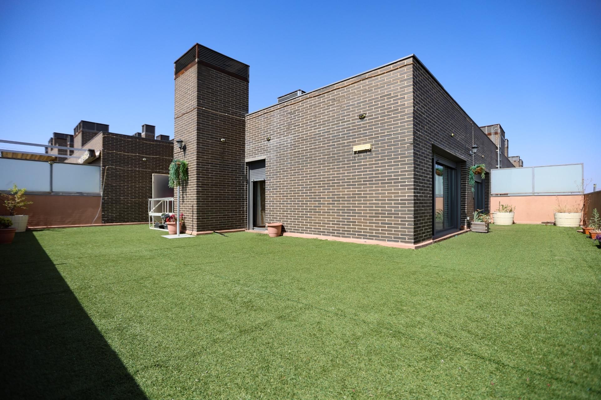 Terrace of Attic for sale in Valdemoro  with Heating, Private garden and Parquet flooring