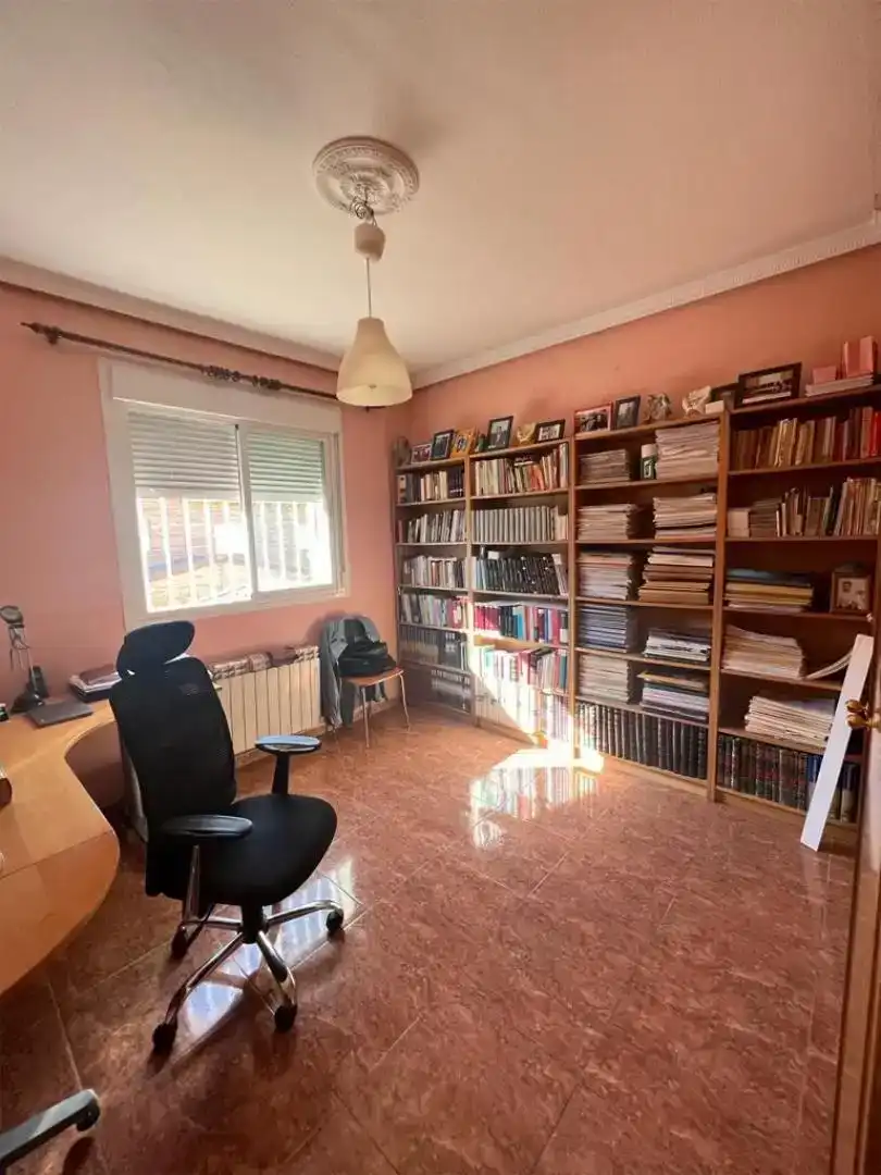 Piso en venta en Seseña con Aire acondicionado, Jardín privado y Parquet