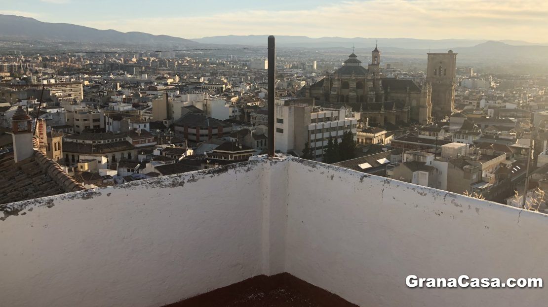 Vista exterior de Pis de lloguer en  Granada Capital amb Moblat
