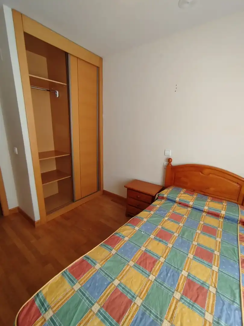 Habitación de Piso en venta en Ávila con Calefacción, Terraza y Trastero
