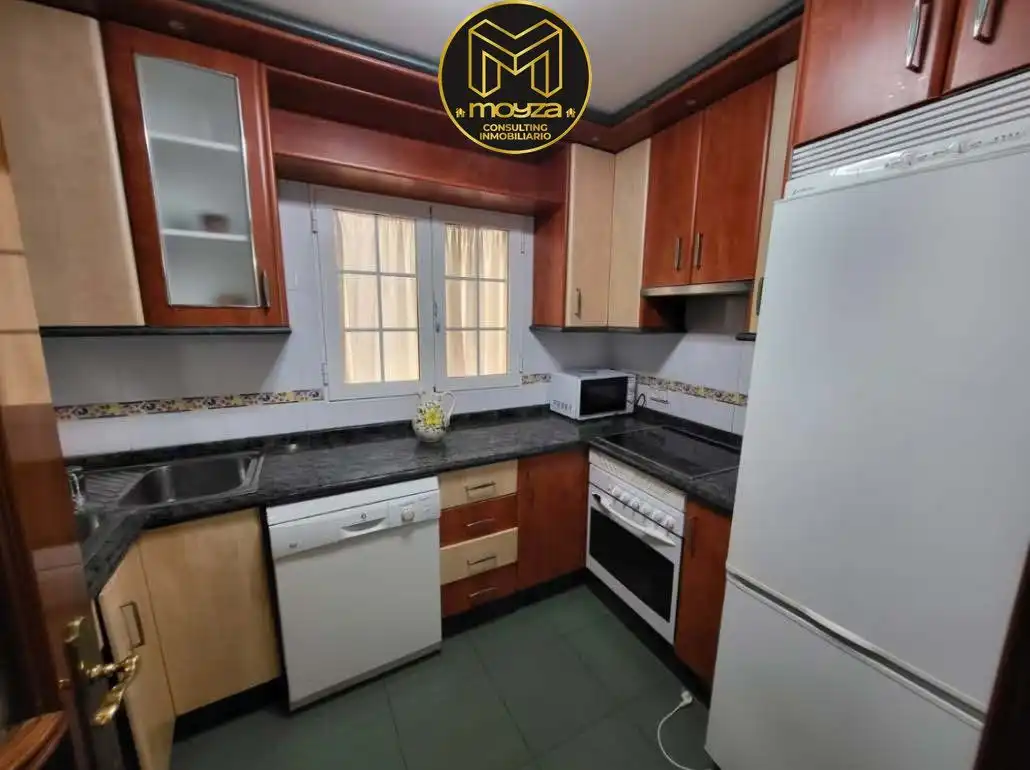 Cocina de Ático de alquiler en Jaén con Aire acondicionado, Calefacción y Terraza