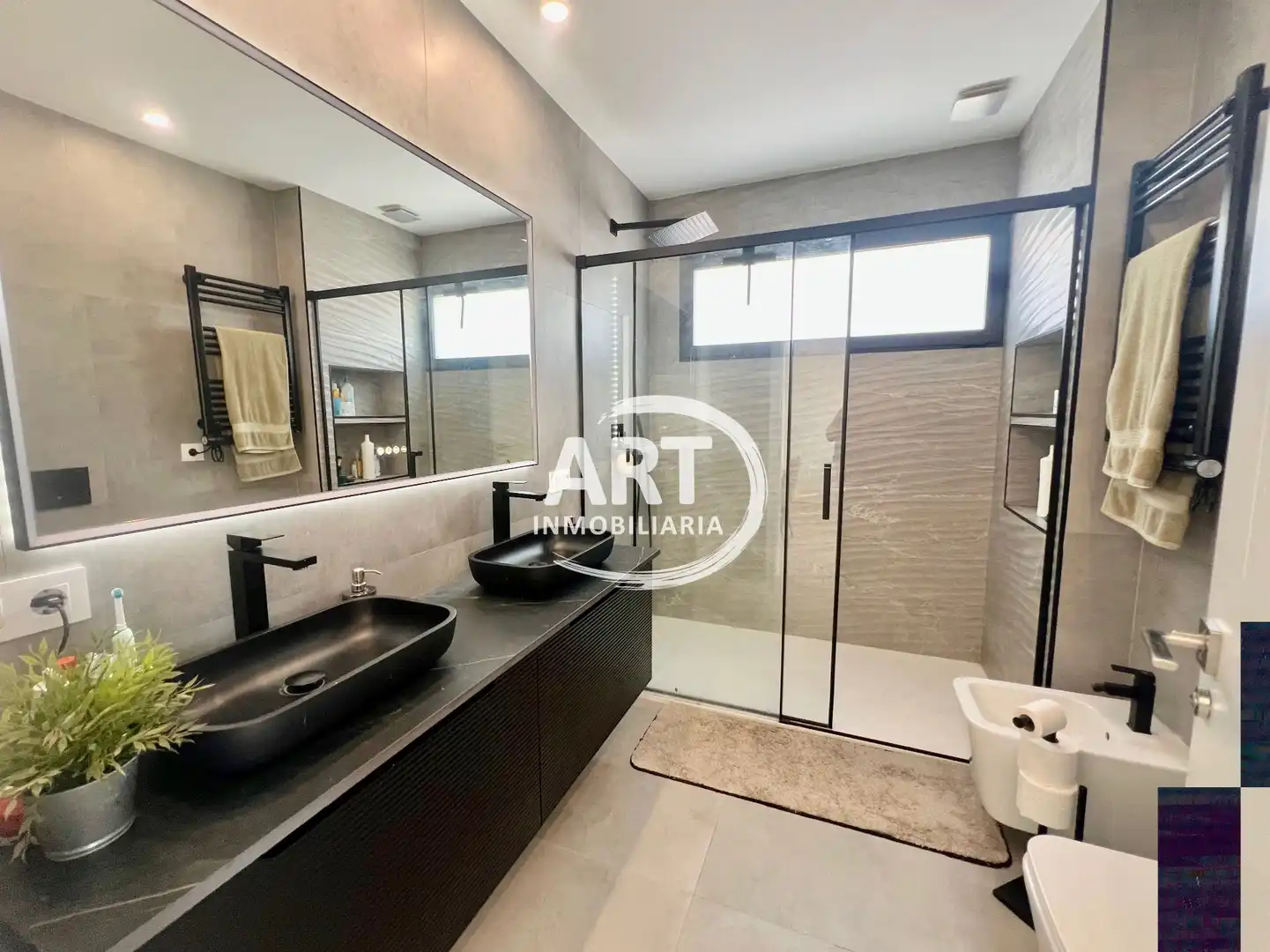 Baño de Casa o chalet en venta en San Antonio de Benagéber con Aire acondicionado, Calefacción y Jardín privado