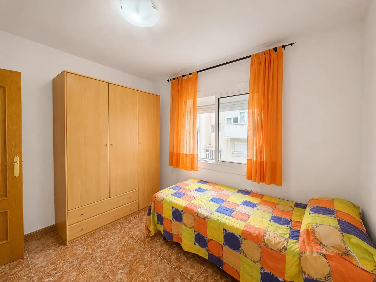 Habitación de Piso en venta en Badalona con Amueblado