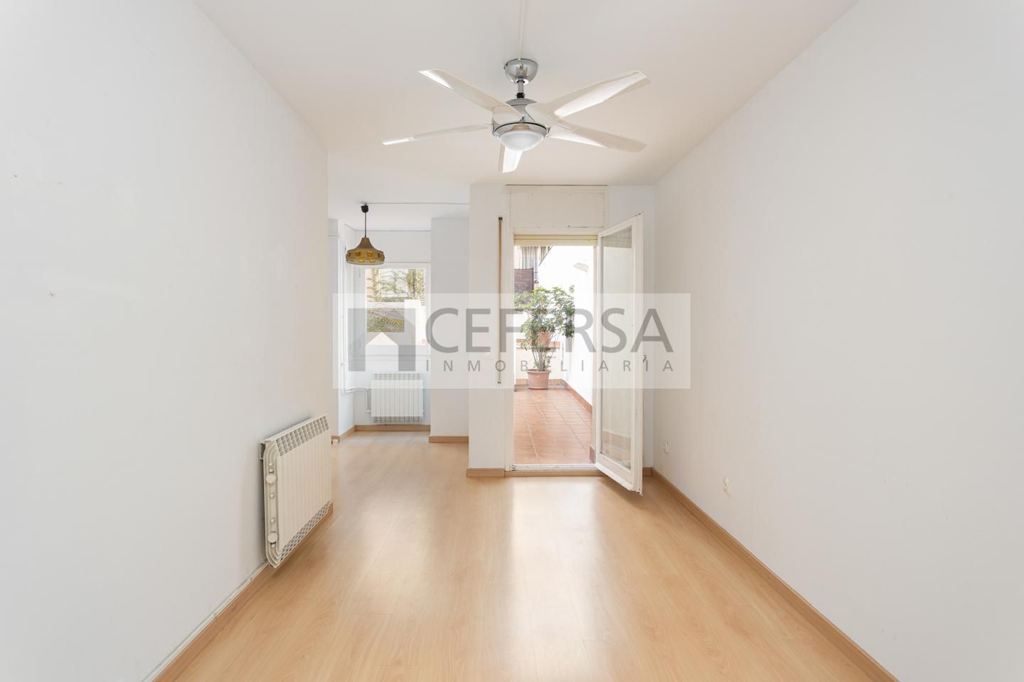 Bedroom of Flat for sale in  Barcelona Capital  with Parquet flooring and Terrace