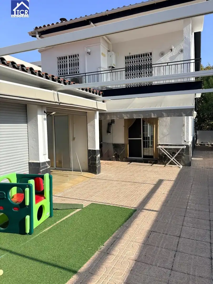 Terrassa de Casa o xalet en venda en Barberà del Vallès amb Aire condicionat, Calefacció i Jardí privat