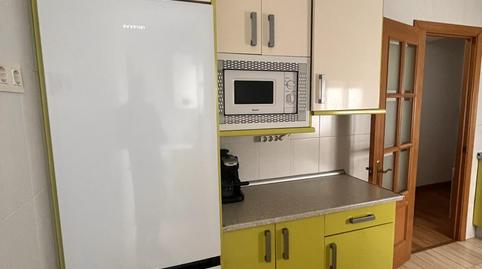 Foto 5 de Pis en venda a Miralvalle - Av. Virgen del Puerto - La Data, Plasencia