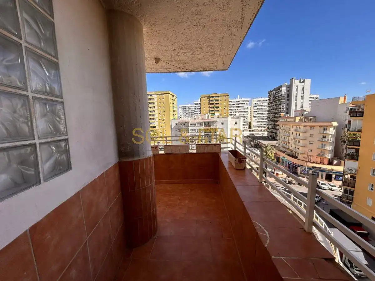 Außenansicht von Wohnung zum Verkauf in Torremolinos mit Klimaanlage, Heizung und Terrasse