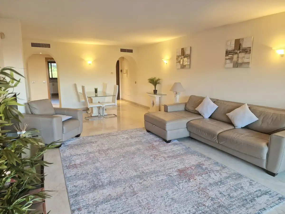 Living room of Flat for rent in Benahavís  with Air Conditioner, Private garden and Terrace
