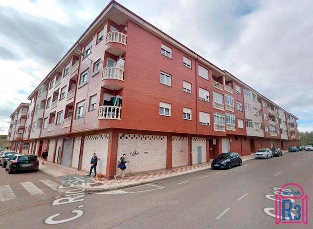 Local comercial en Venta en Cea en Villaquilambre