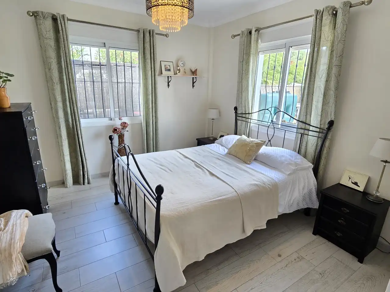 Habitación de Casa o chalet en venta en Alcaucín con Aire acondicionado y Piscina