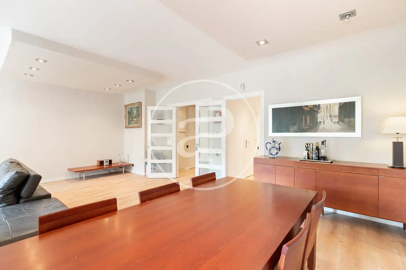 Comedor de Piso en venta en Barcelona con Calefacción, Jardín privado y Terraza