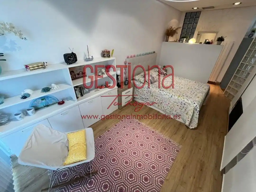 Habitación de Planta baja en venta en Noja con Calefacción, Terraza y Trastero
