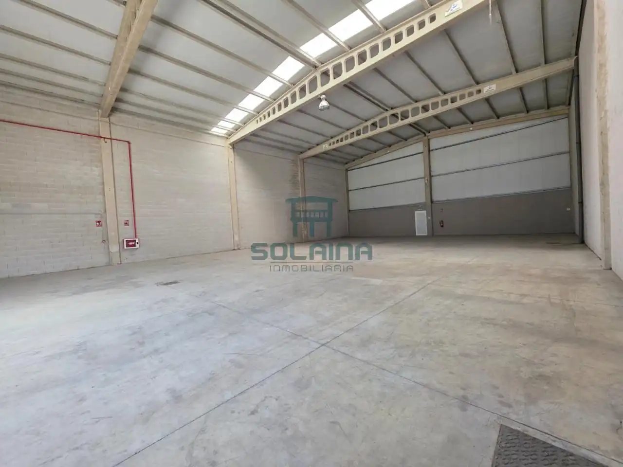 Industrial buildings for rent in San Cibrao das Viñas