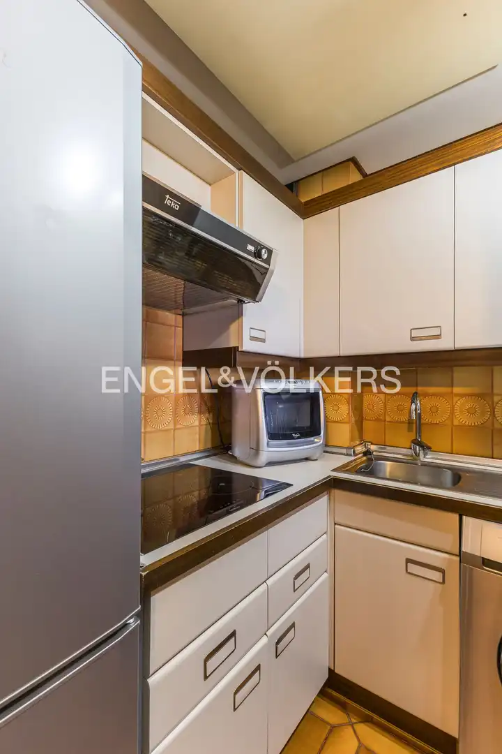 Kitchen of Flat for rent in Madrid  with Air Conditioner, Heating and Furnished