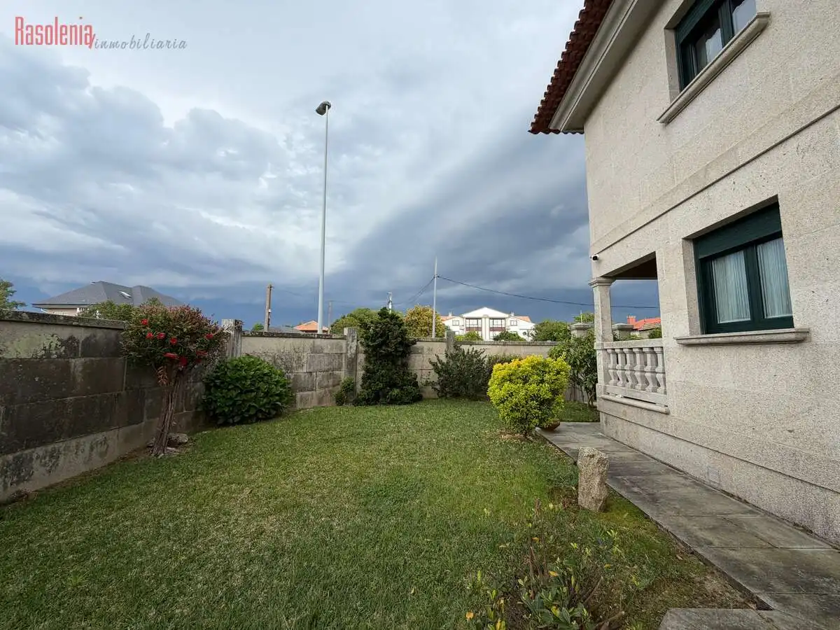Garden of Houses for sale in Vigo   with Heating, Private garden and Terrace