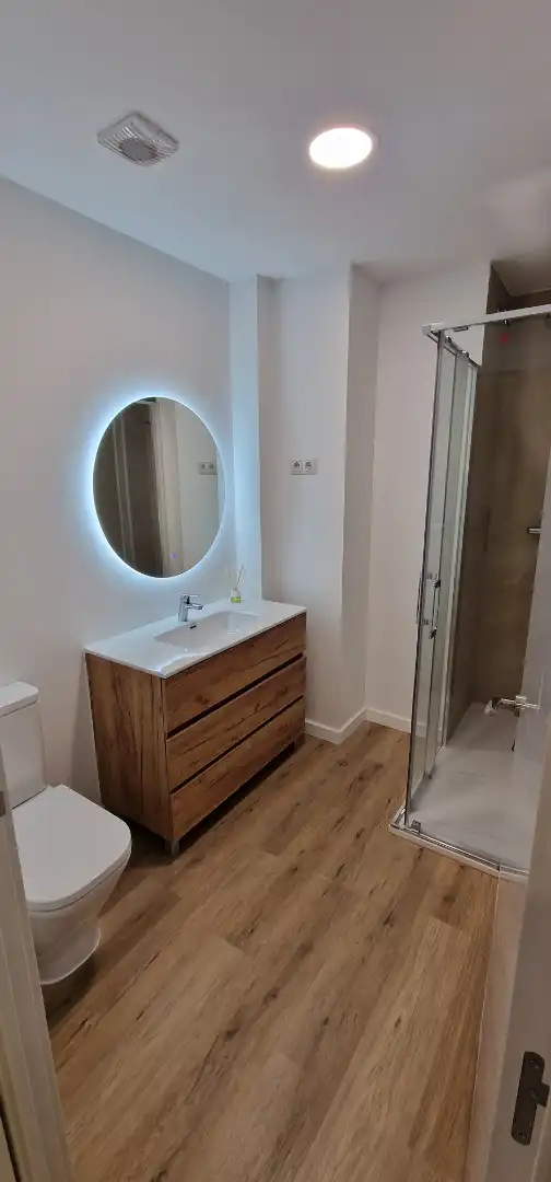 Baño de Planta baja en venta en La Llagosta con Aire acondicionado, Calefacción y Parquet