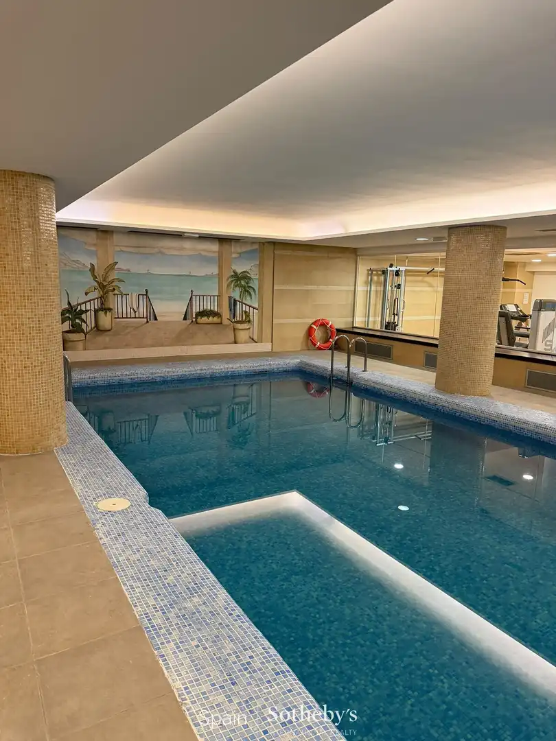 Piscina de Apartament en venda en Madrid amb Aire condicionat, Calefacció i Traster