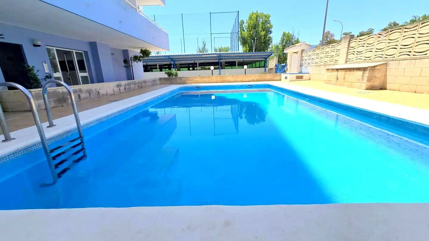 Schwimmbecken von Maisonette zum Verkauf in Gandia mit Klimaanlage, Terrasse und Abstellraum