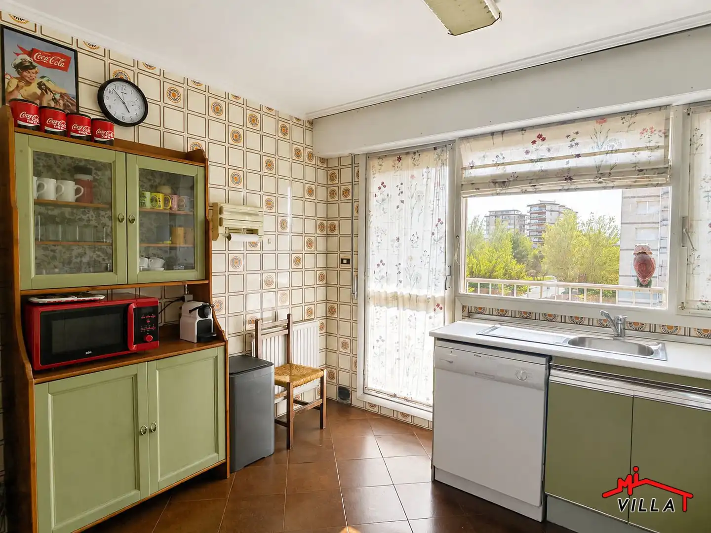 Cocina de Piso en venta en Laredo con Calefacción y Terraza