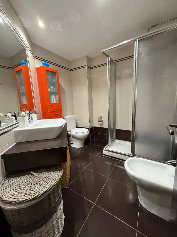 Baño de Oficina en venta en Leganés con Calefacción