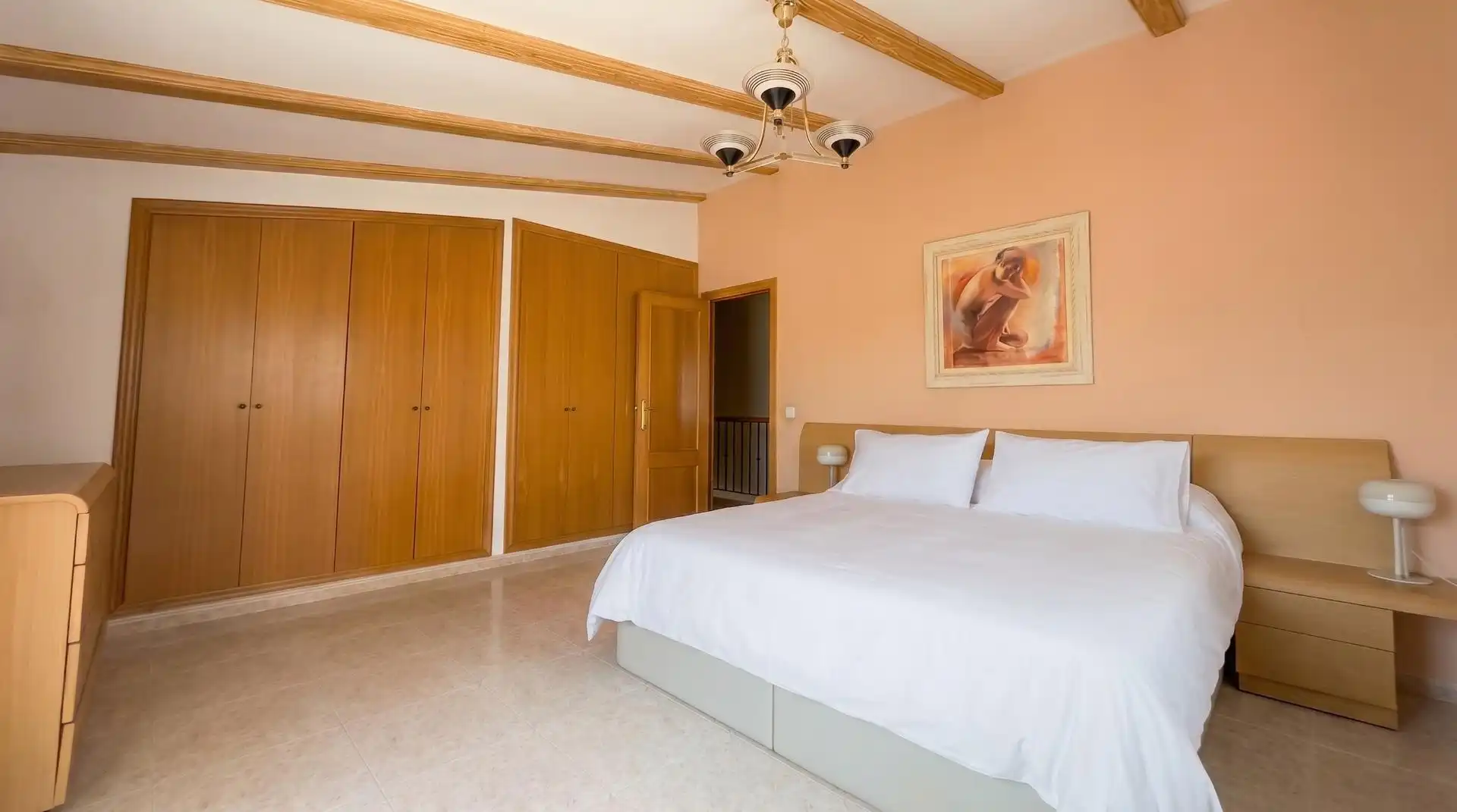 Dormitori de Casa o xalet en venda en La Pobla de Vallbona amb Aire condicionat, Calefacció i Jardí privat