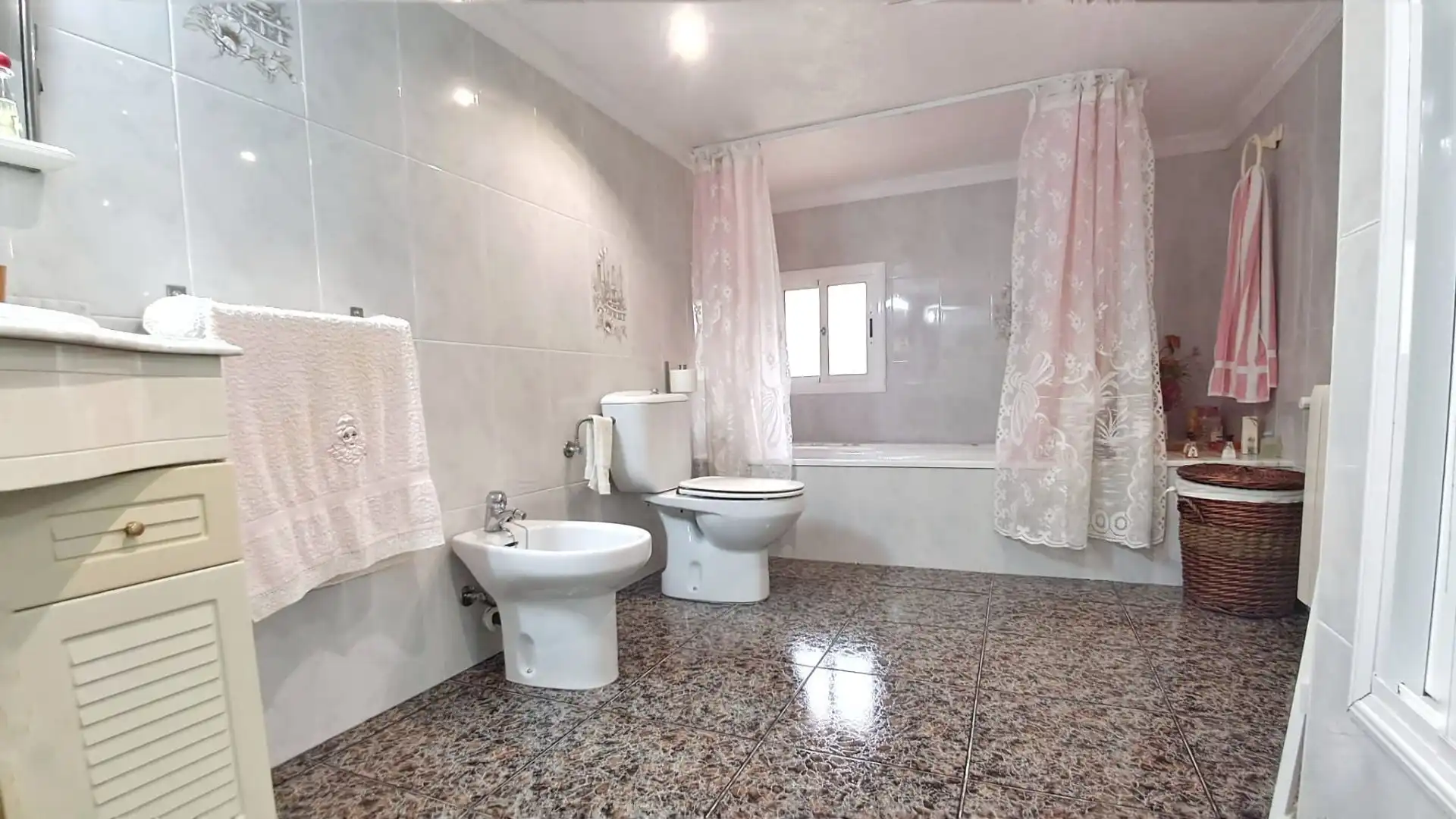 Casa amb piscina en venda a Castellet i la Gornal, imagen 12