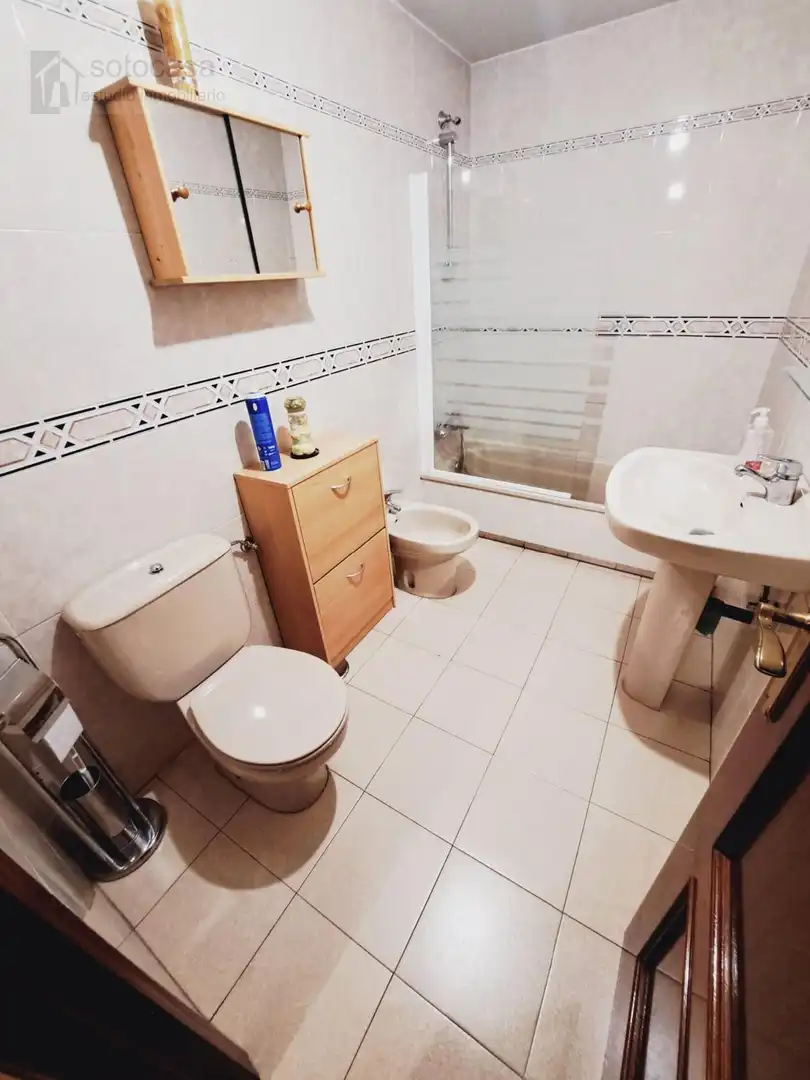 Bathroom of Flat for rent in Valladolid  with Heating and Furnished