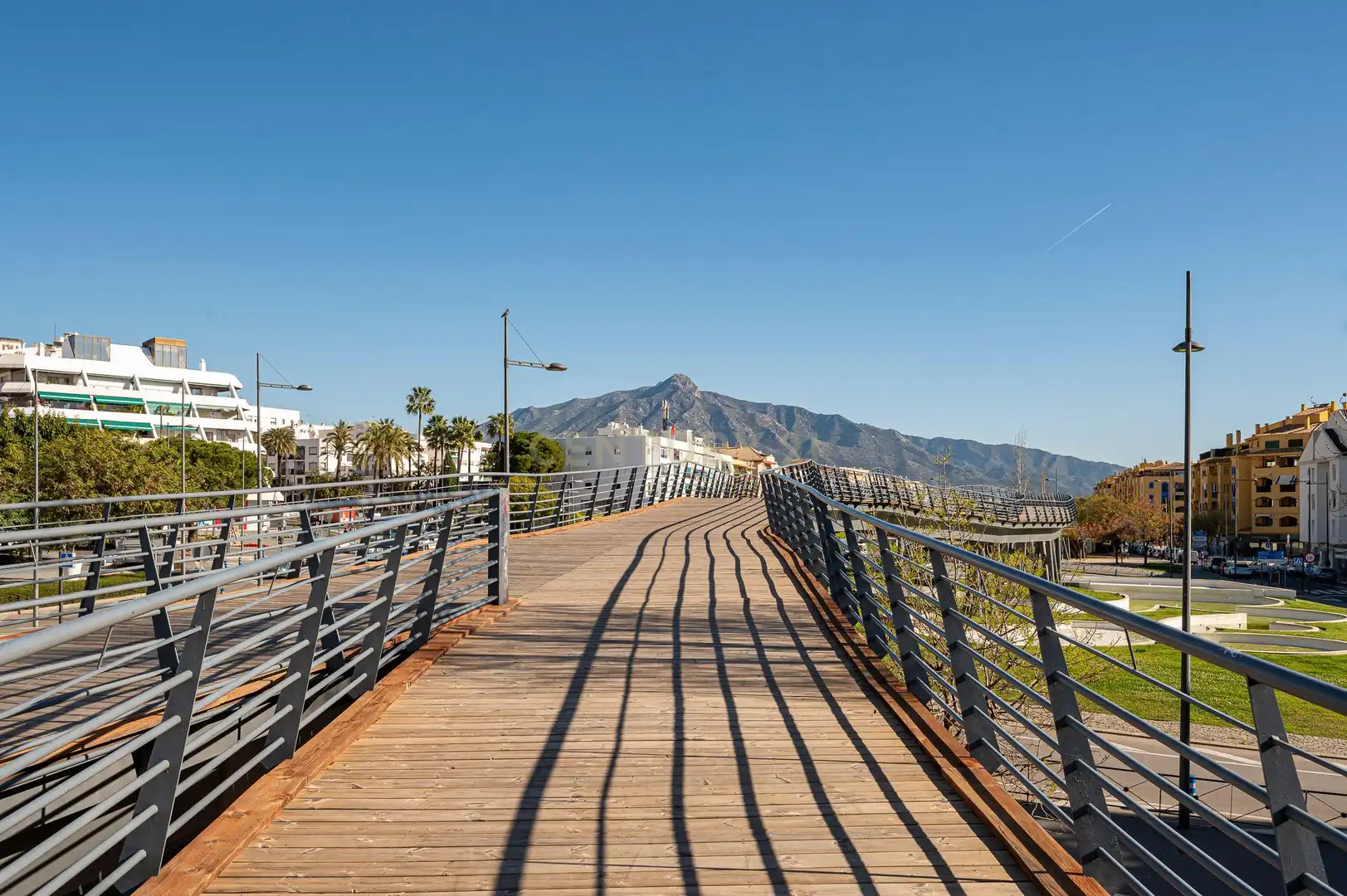 Vista exterior de Apartamento en venta en Marbella con Aire acondicionado, Jardín privado y Horno