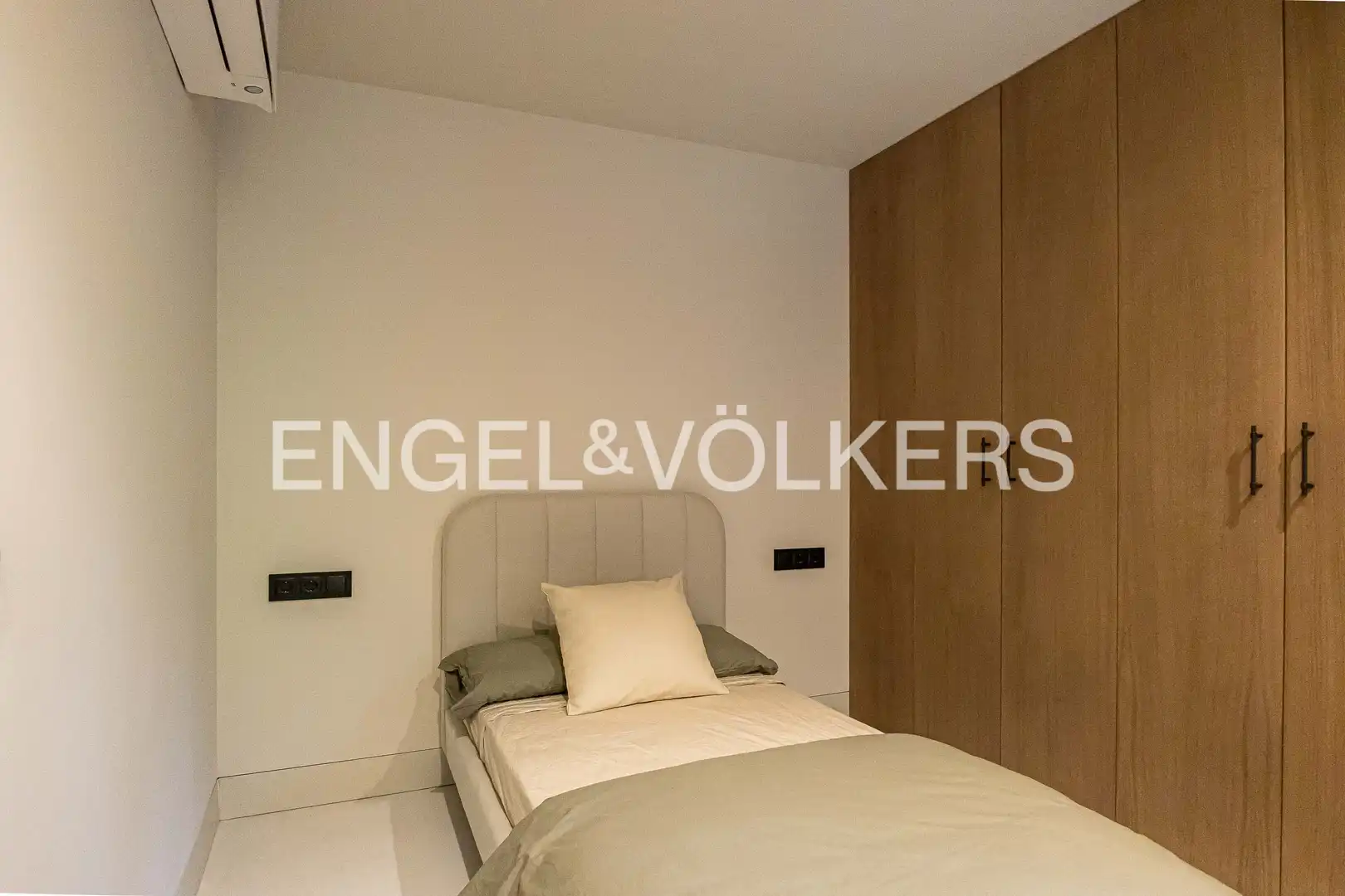 Habitación de Piso en venta en Madrid con Aire acondicionado, Calefacción y Terraza