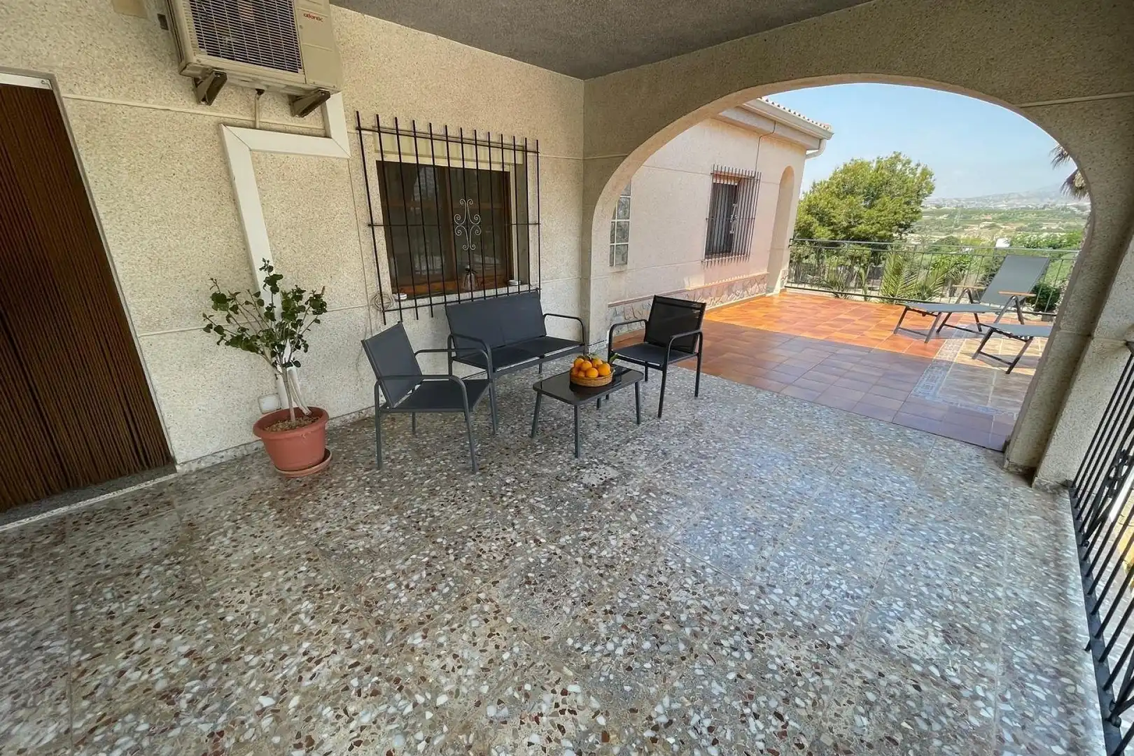 Terrassa de Casa o xalet en venda en Elche / Elx amb Aire condicionat, Calefacció i Jardí privat