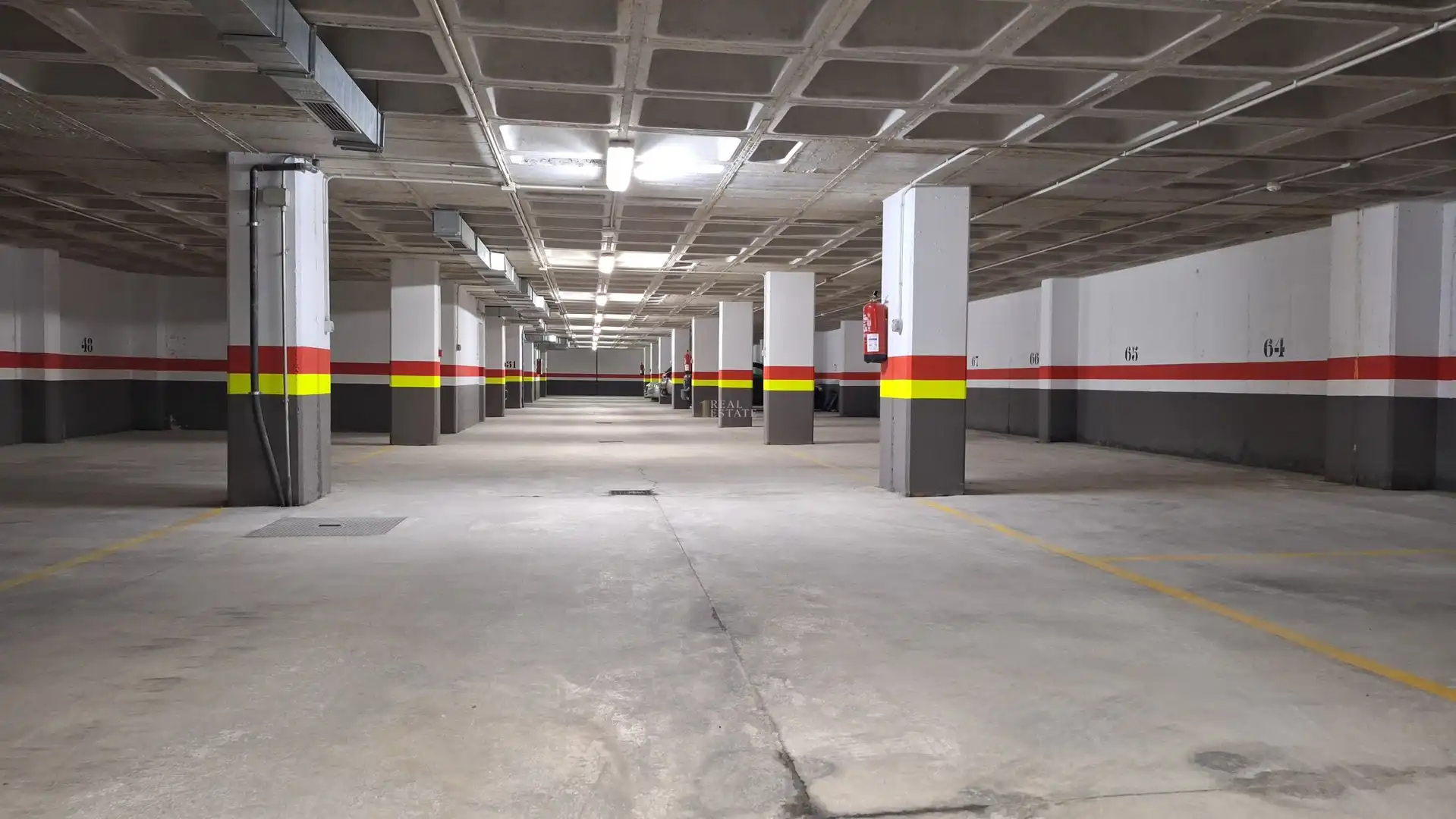 Parking de Piso en venta en Murcia con Aire acondicionado, Trastero y Balcón