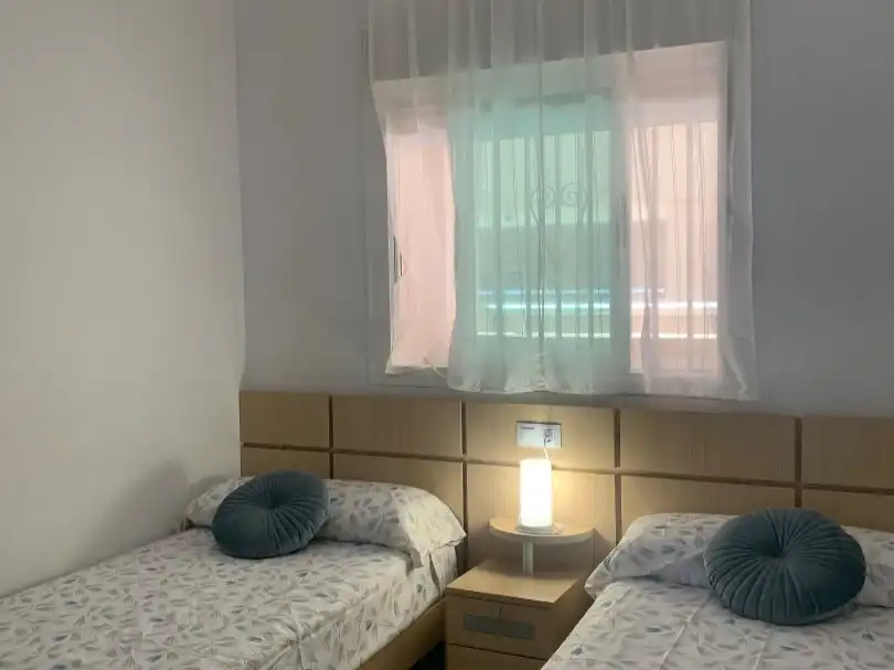 Dormitori de Pis de lloguer en Oropesa del Mar / Orpesa amb Aire condicionat, Calefacció i Terrassa