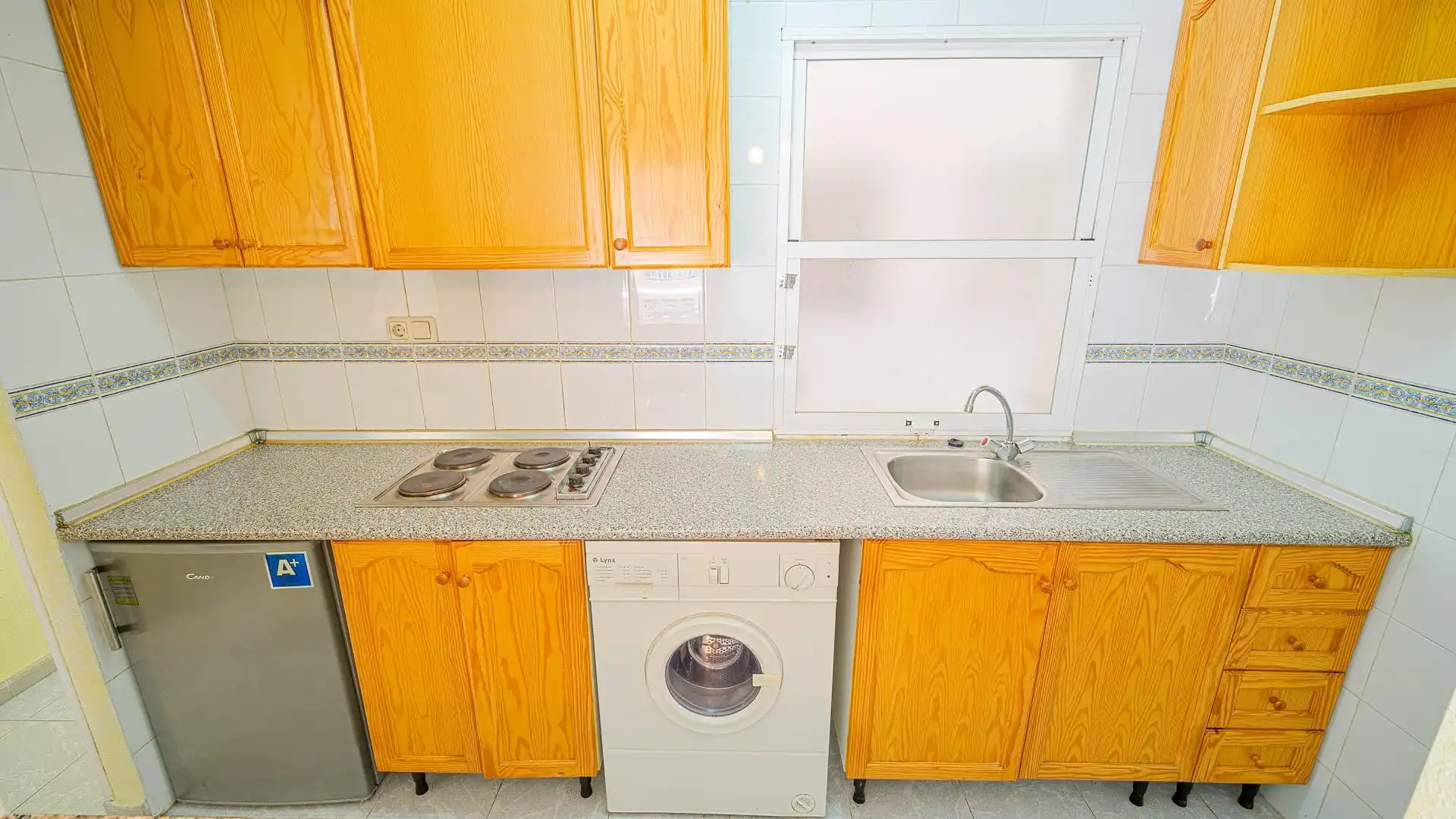 Cocina de Apartamento en venta en Torrevieja con Amueblado y Balcón