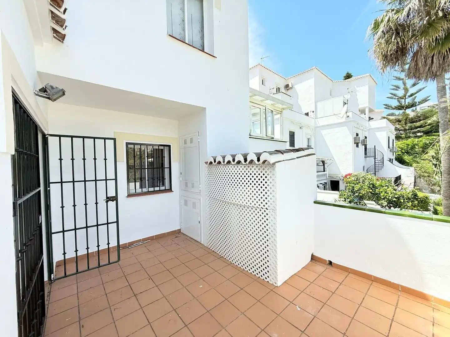 Jardín de Dúplex en venta en Nerja con Jardín privado, Trastero y Piscina comunitaria
