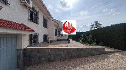 Planta baja en Venta en La Puebla con amplio jardín, semisótano, garaje y almacén en La Puebla