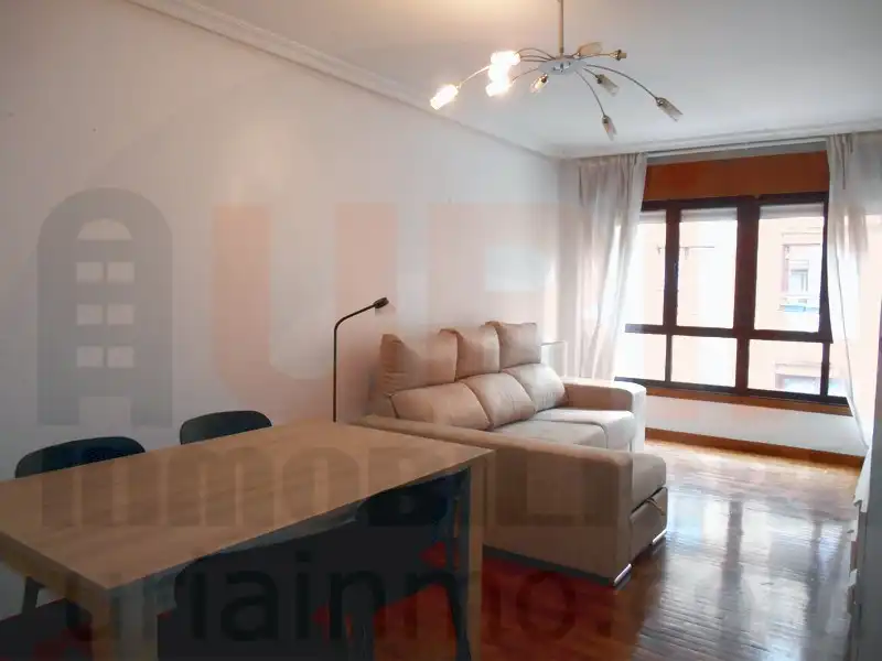 Sala d'estar de Pis en venda en Parque del Oeste - Olivares
