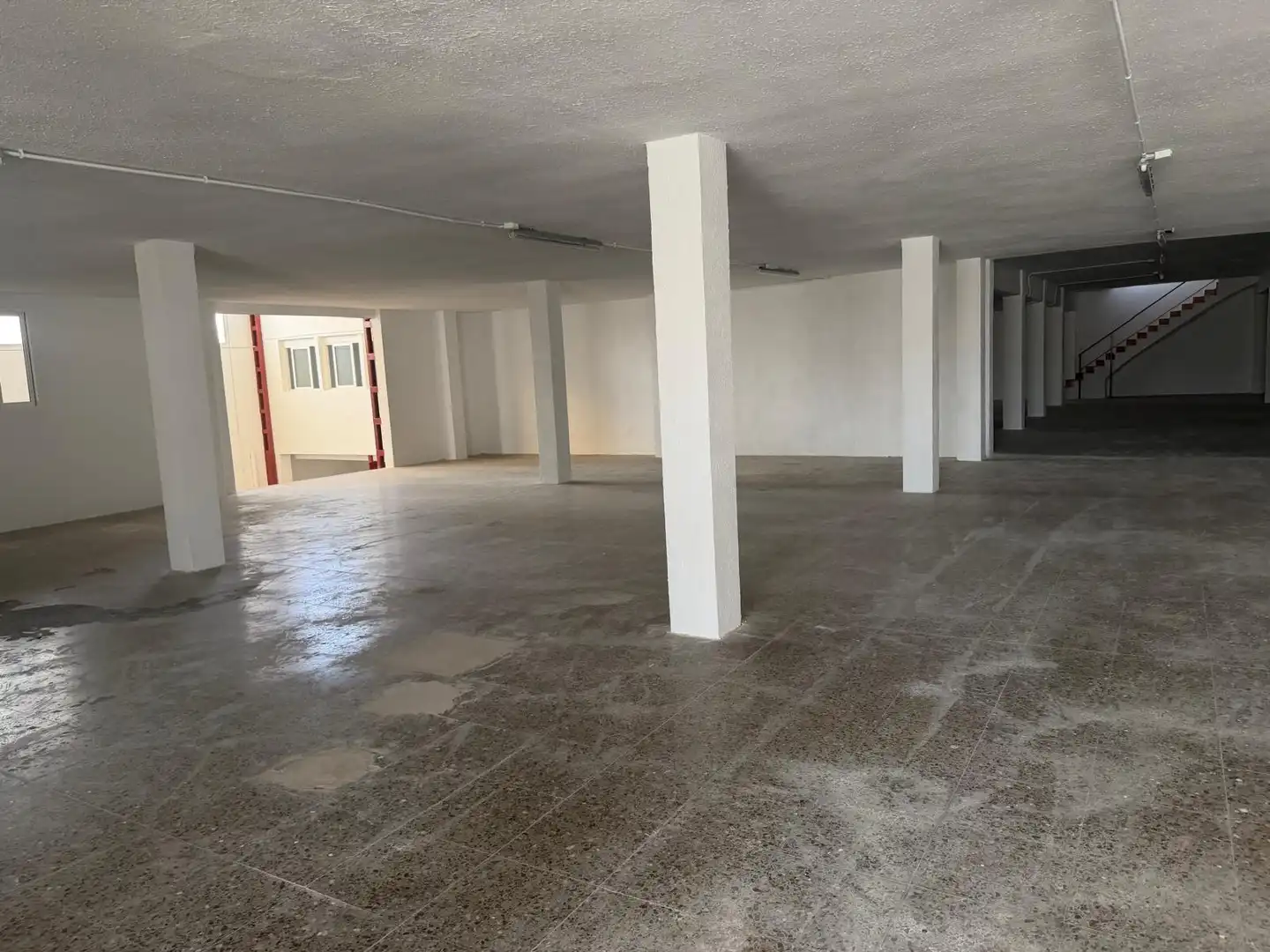 Nave industrial con ascensore in vendita a Polígono del Aeropuerto, imagen 4