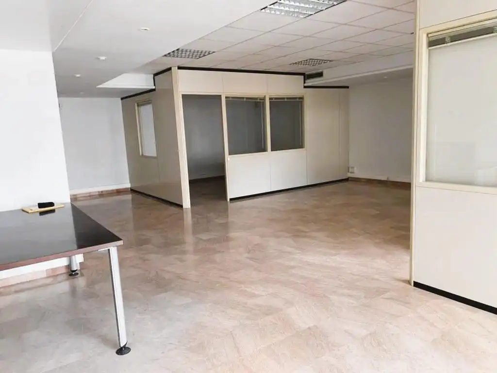 Bureau avec ascenseur à louer à Carrer Carrer Cristòfor Colom, imagen 12
