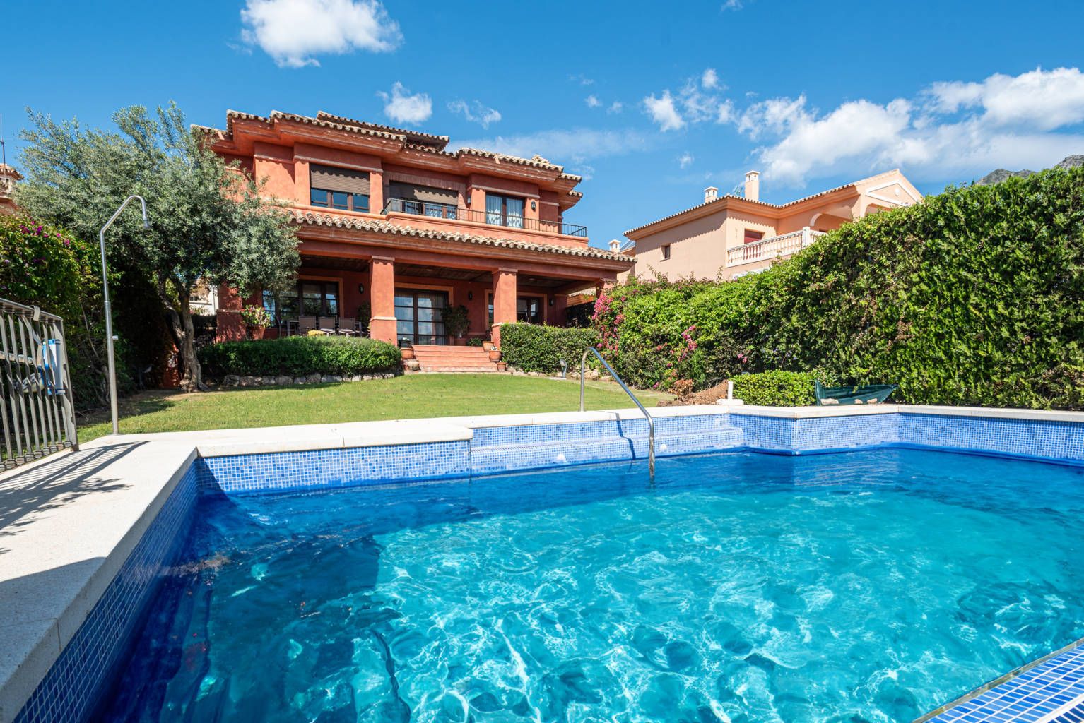 Garden of House or chalet for sale in Marbella  with Air Conditioner, Heating and Private garden
