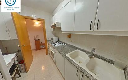 Kitchen of Flat for sale in Mollet del Vallès  with Heating and Oven