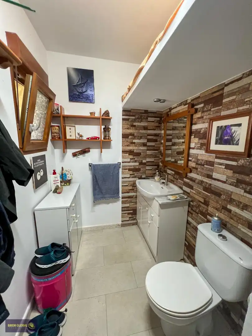 Baño de Casa o chalet en venta en Buitrago del Lozoya con Calefacción, Jardín privado y Terraza
