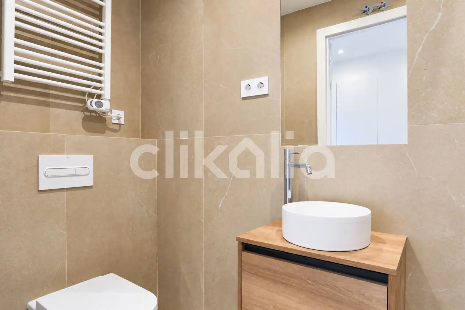 Badezimmer von Wohnung zum Verkauf in Barrio de Salamanca