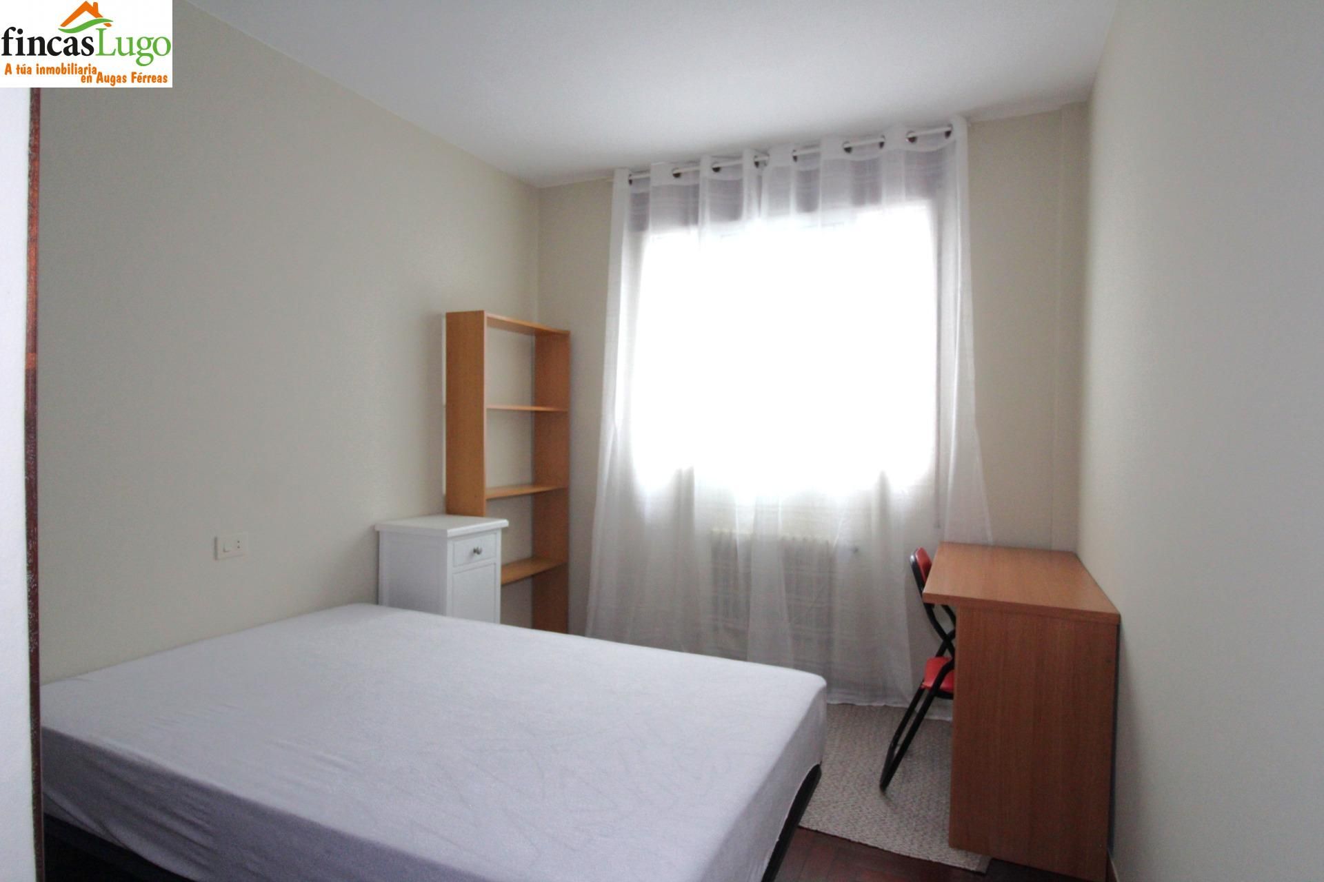Bedroom of Flat to rent in Lugo Capital  with Heating, Terrace and Balcony