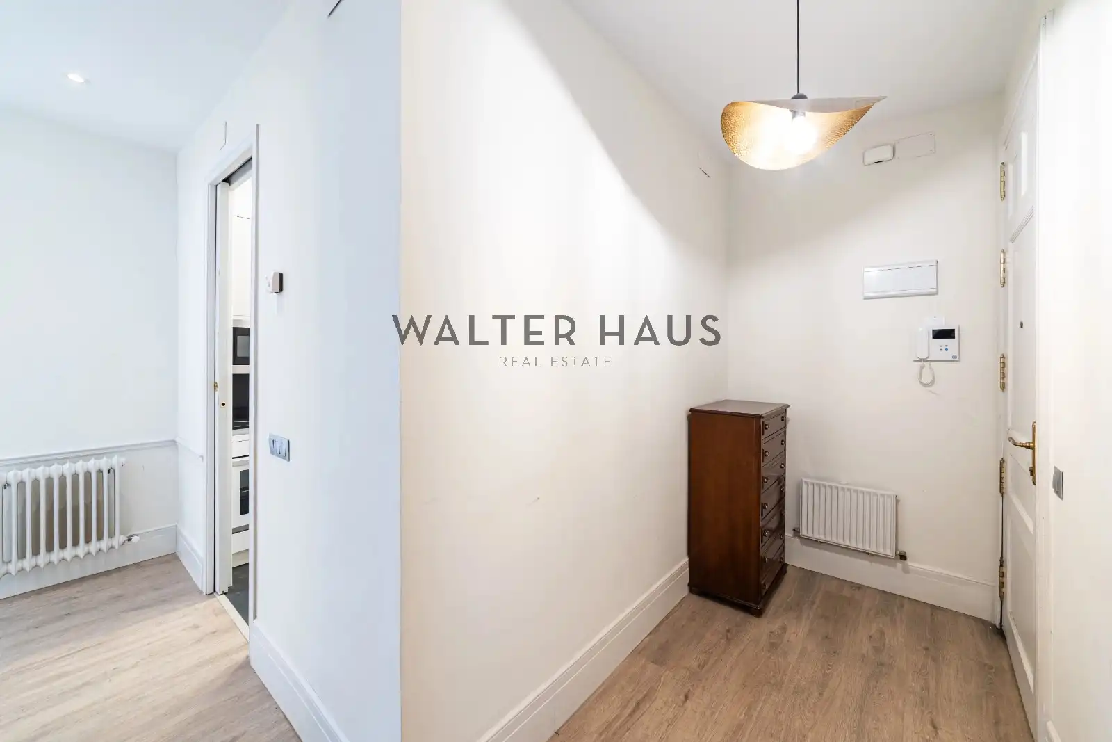 Flat for sale in Madrid  with Air Conditioner, Heating and Oven