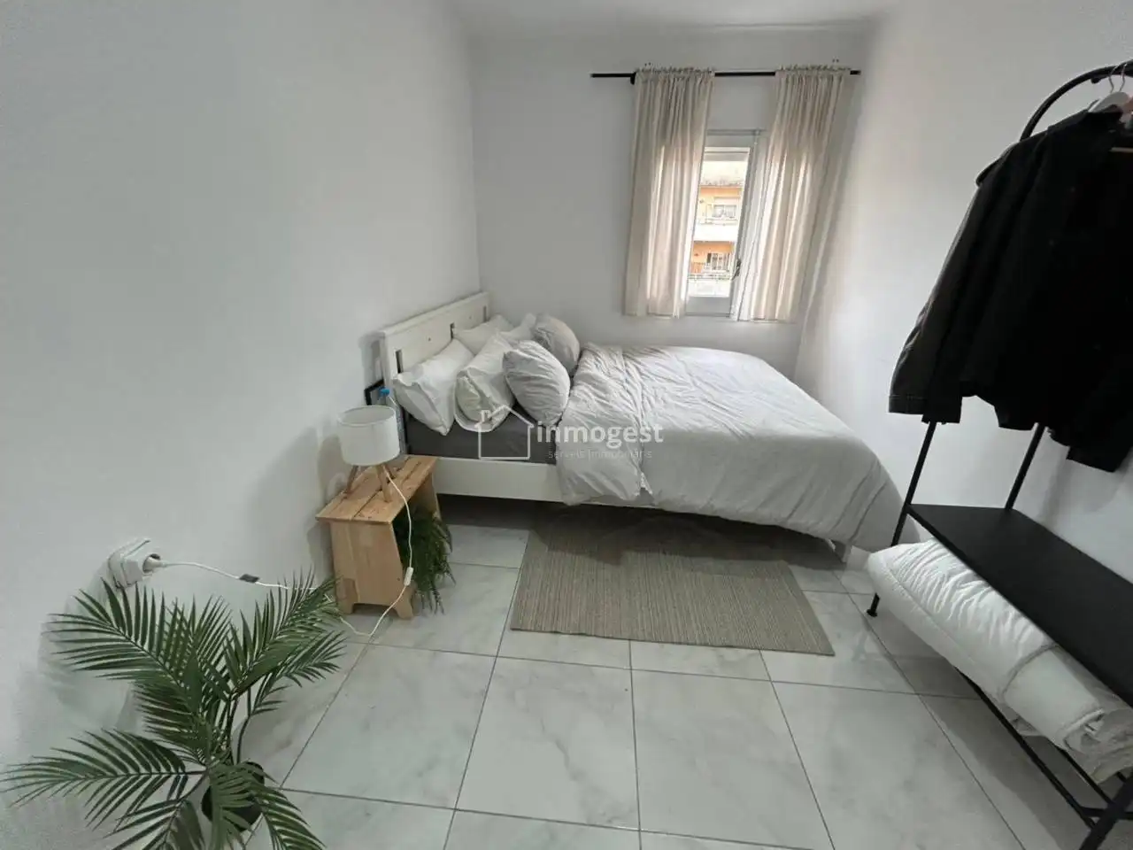 Flat for sale in Calle PAISOS CATALANS, Veïnat