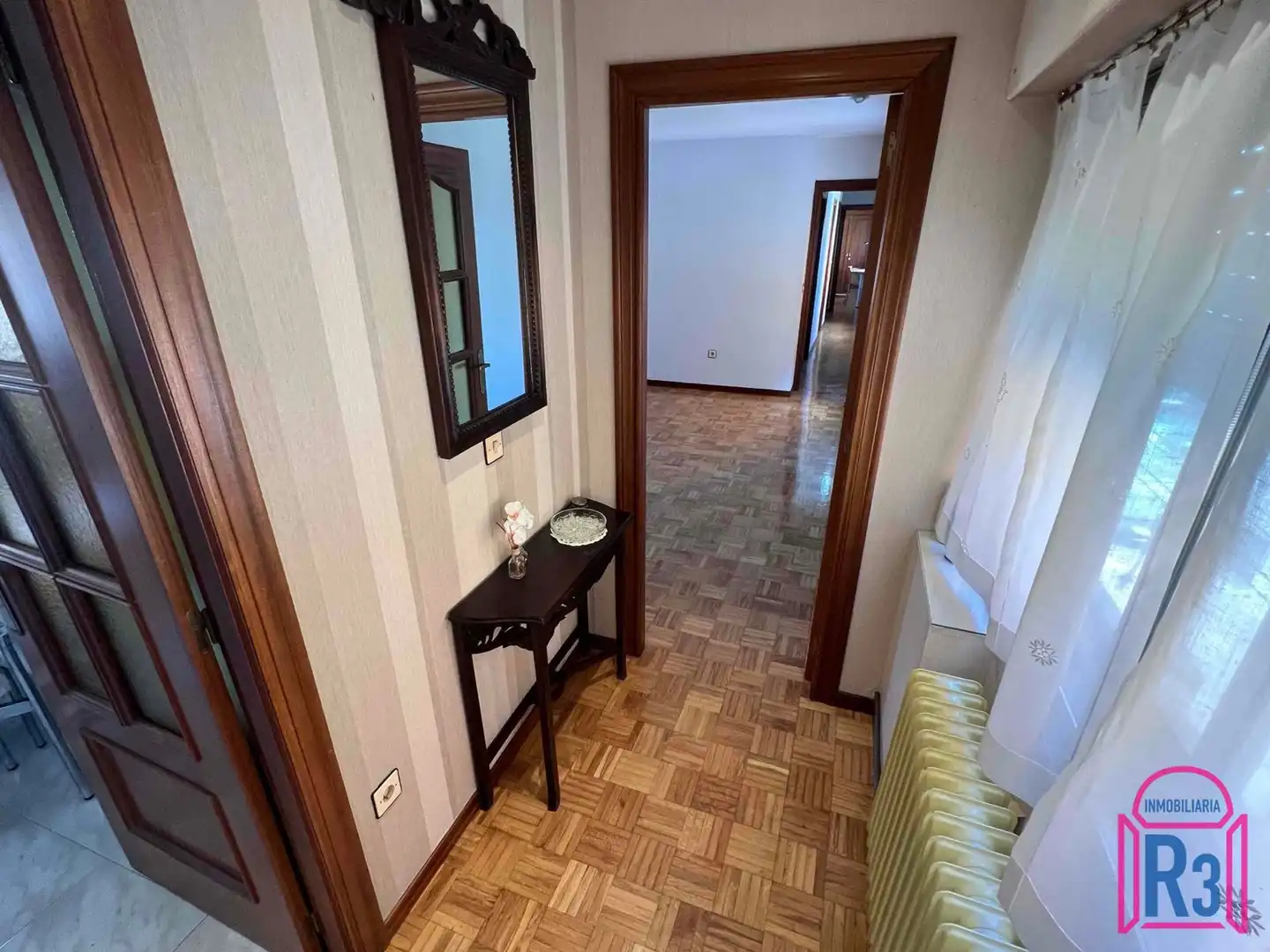 Flat with lift to rent in Cardenal Lorenzana, imagen 2