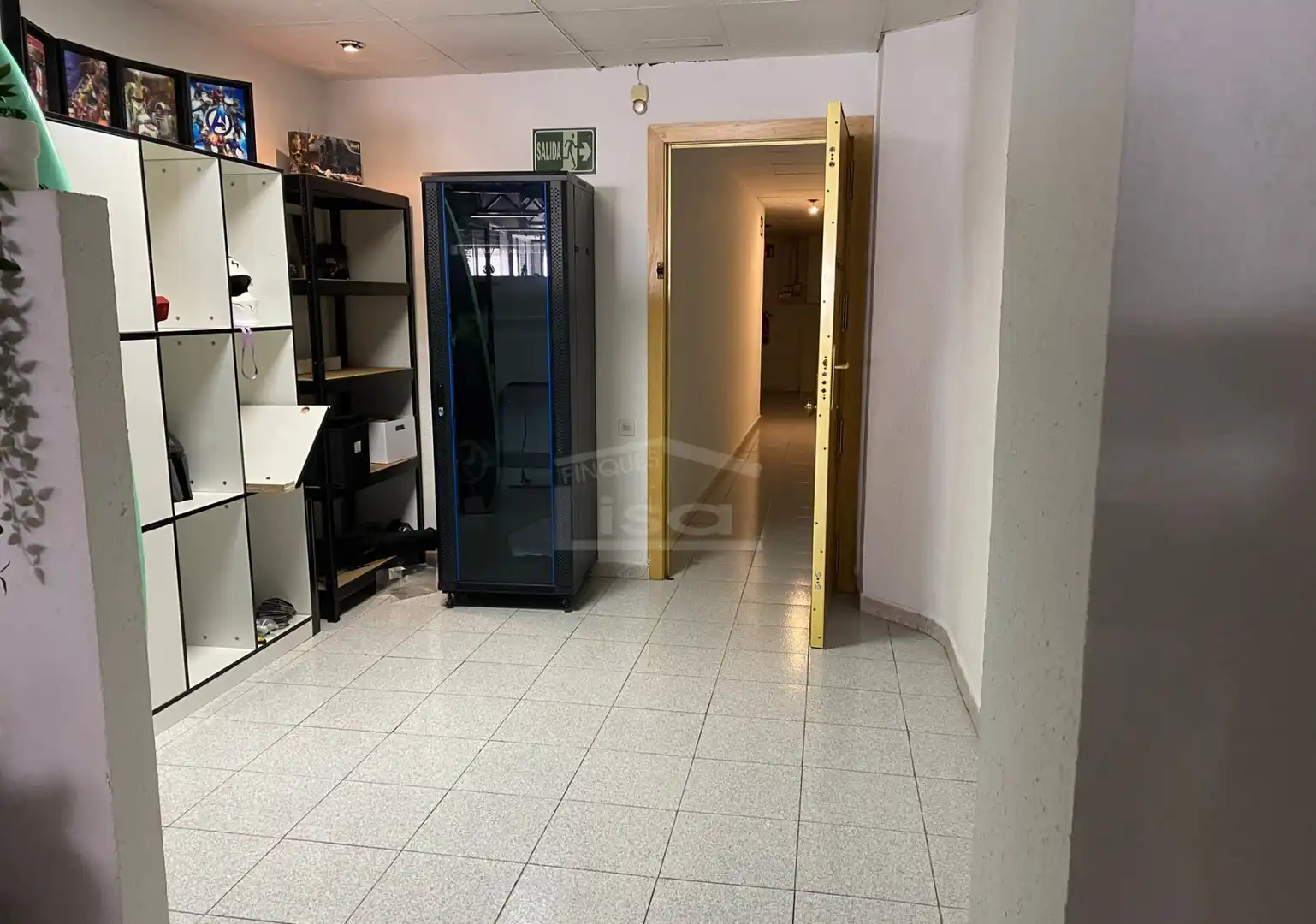 Commercial properties for sale in Barcelona  with Air Conditioner