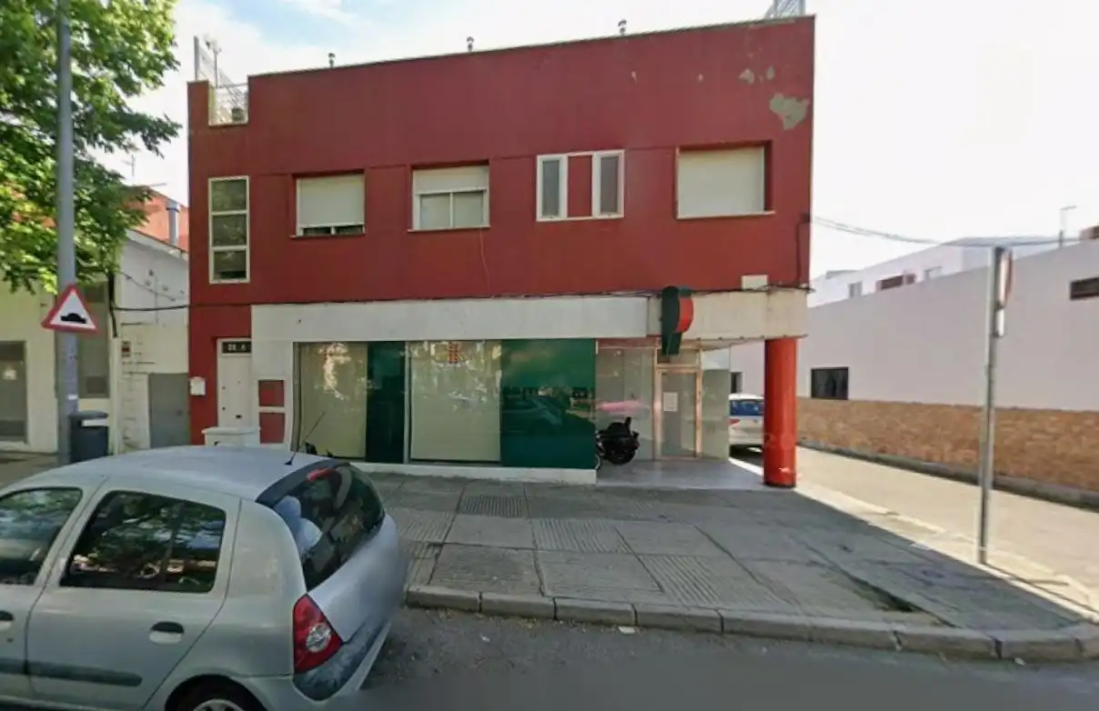 Gewerbefläche zum Verkauf in Calle ALBARRACIN 28