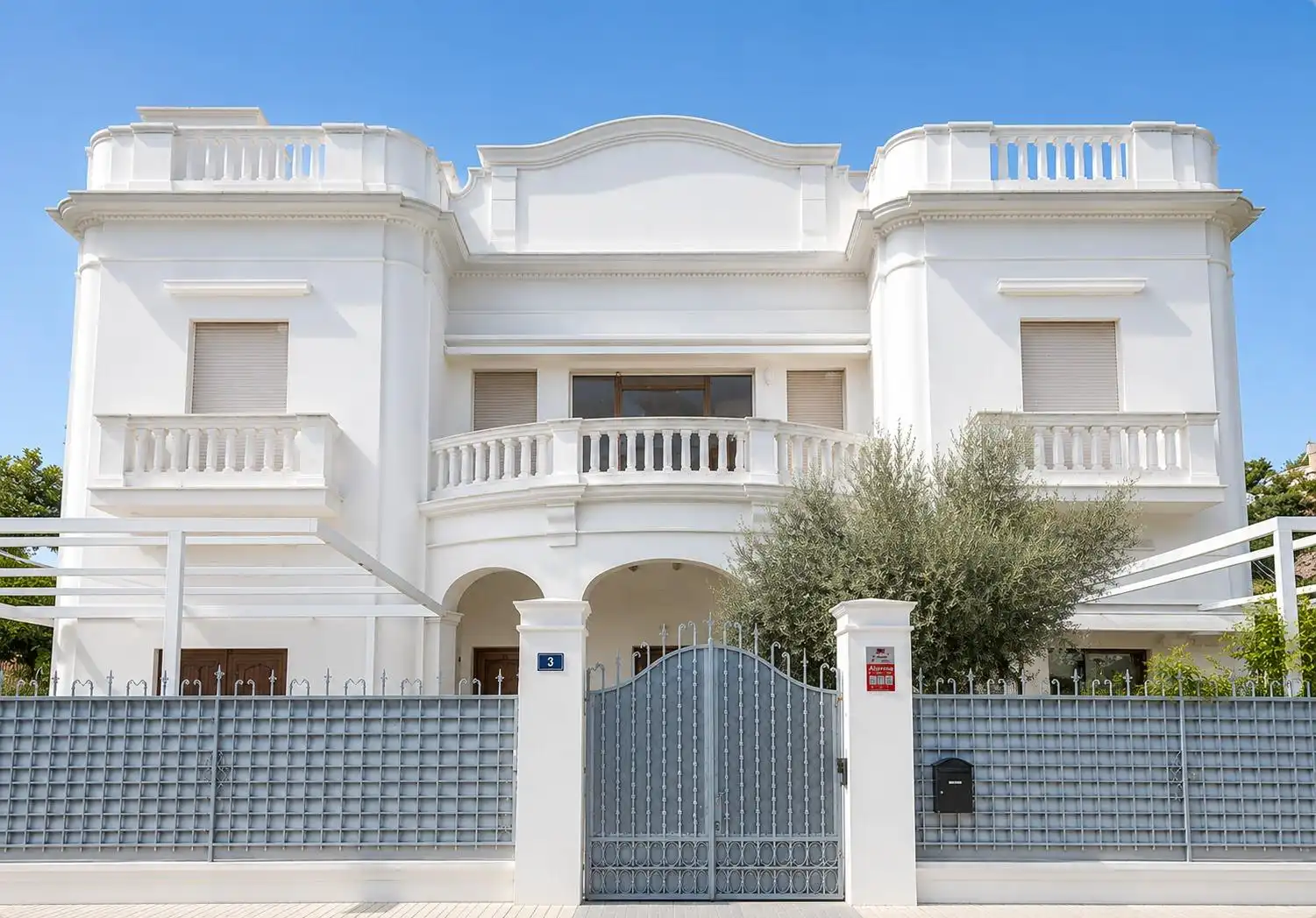 Außenansicht von Erdgeschoss zum Verkauf in  Palma de Mallorca mit Klimaanlage, Privatgarten und Abstellraum