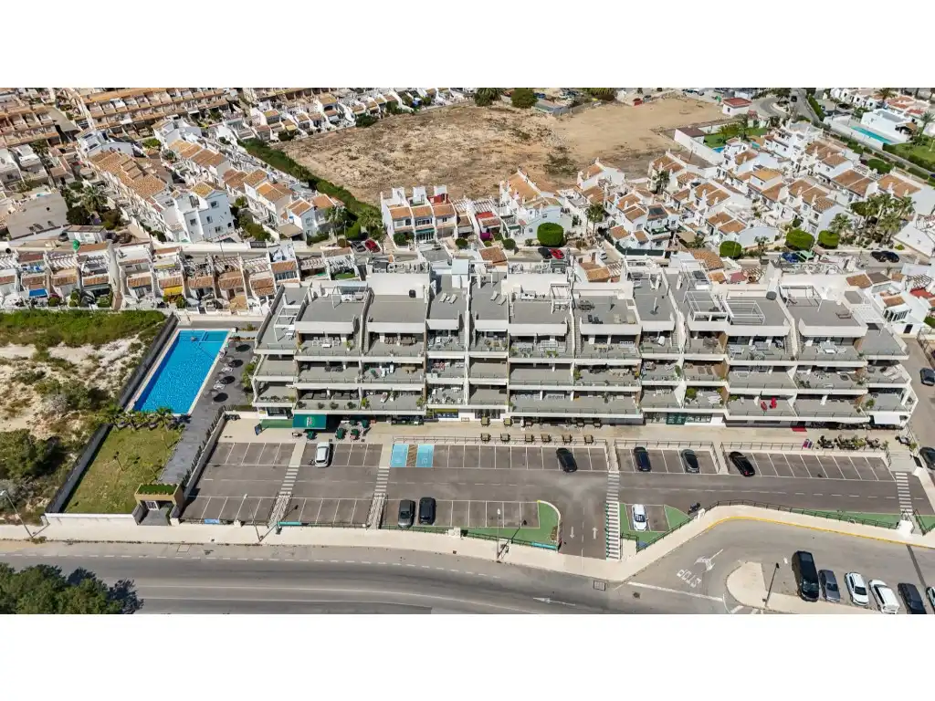 Apartamento con terraza en venta en Calle Pirineos-Filipinas, imagen 26